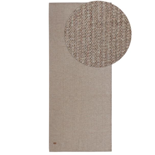 Denne produkten heter Molly, laget av 80% Ull & 20% Bomull materiale med en vakker Greige farge – SE Mattor